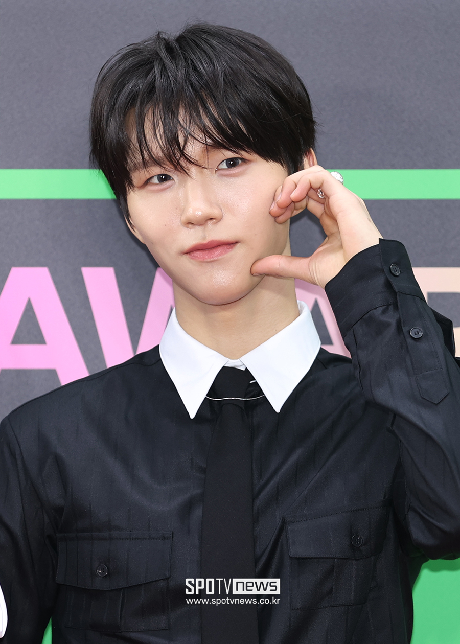 [포토S] NCT 위시 재희, '귀엽게 볼하트'