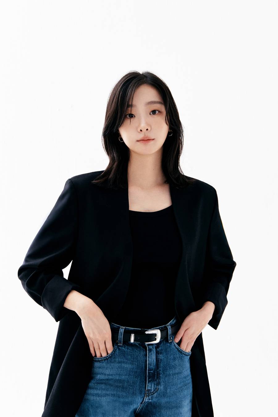 '대홍수' 김다미 "20kg 아역 업고 뛰어…엄마 된 모습 어색하기도"[인터뷰③]
