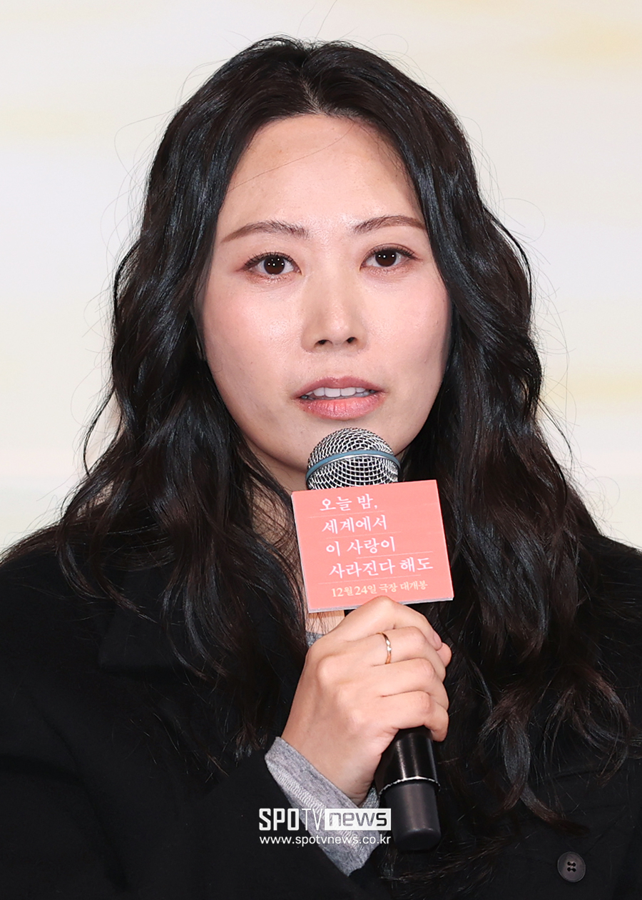 [포토S] 인사말 하는 김혜영 감독