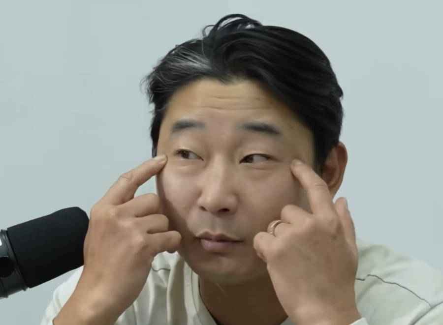 눈 찢은 이천수 충격고백 “난 유럽에서 인종차별만 당했다”