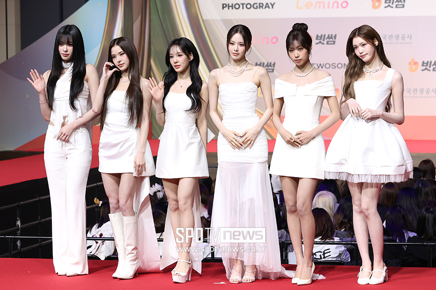 [포토S] 이즈나, '가요대전 왔어요'