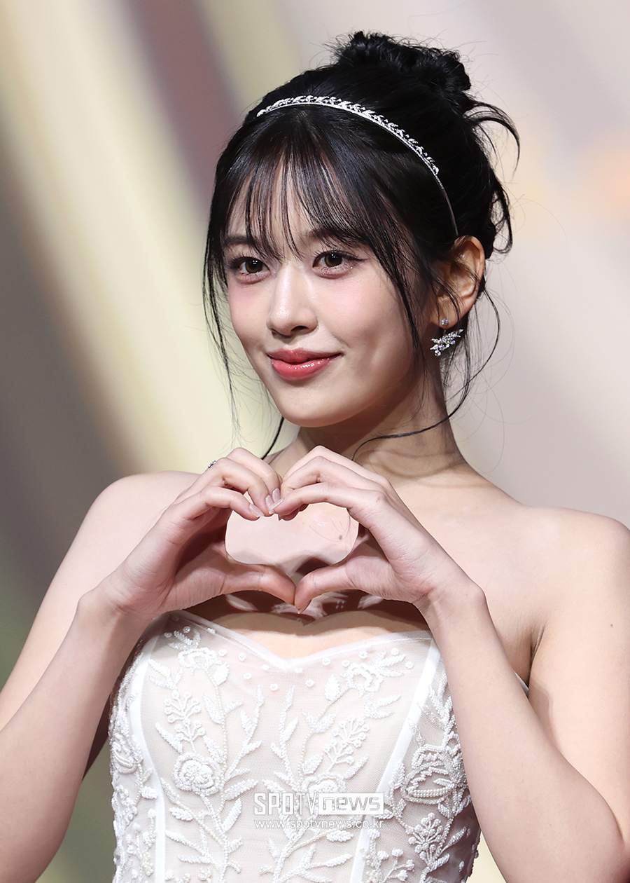 [포토S] 아이브 안유진, '반짝반짝'