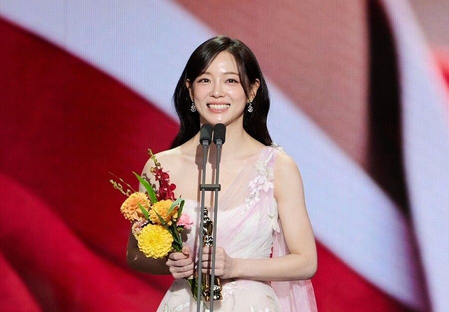 김세정이 가슴에 품은 말 "작은 실수, 질타보다는 조금 더 용기를 주시길"[이슈S]