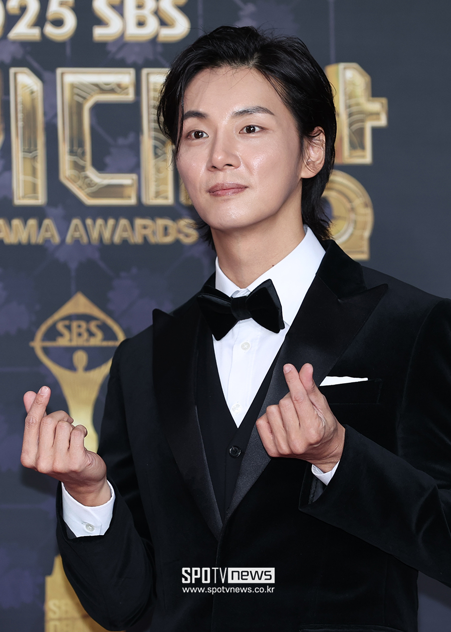 [포토S] 윤시윤, '장발이 찰떡'