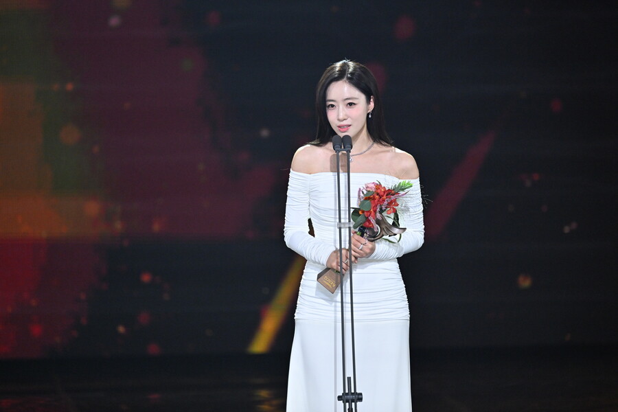 '김병우 감독♥' 함은정 "결혼 후 행복…드라마와 현실 달라"[KBS 연기대상]