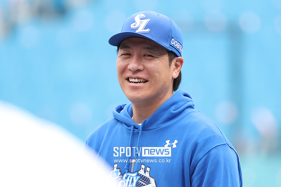 강민호 혼자선 안 된다, 그래서 '박세혁' 부활이 절실하다…푸른 피 수혈이 신의 한 수 될까 