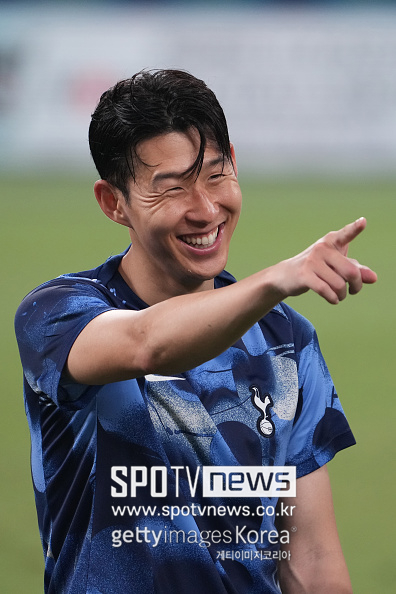[오피셜] "토트넘에서 제일 웃겨요" 손흥민 웃음 버튼이었는데...토트넘 떠나고 6개월 만에 새 직장 구했다