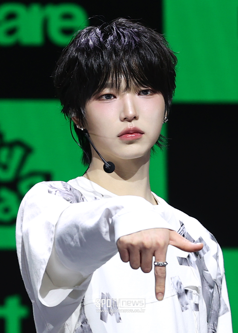 [포토S] 아이덴티티 이재영, 촉촉한 입술