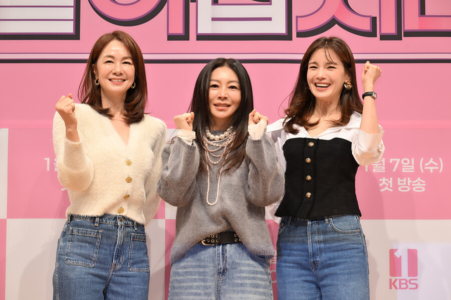 황신혜, '싱글맘' 장윤정X정가은과 뭉쳤다…"'같이삽시다'로 경험·연륜 보여줄 것"[종합]