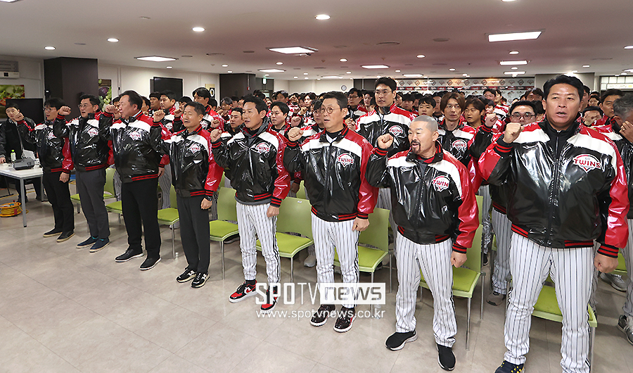[포토S] LG, '2026시즌에도 우승!'