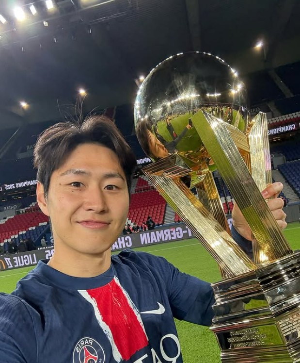 [오피셜] 이강인 또 우승! 부상에도 우승복 계속된다...PSG, 프랑스 슈퍼컵에서 승부차기 끝에 마르세유 제압