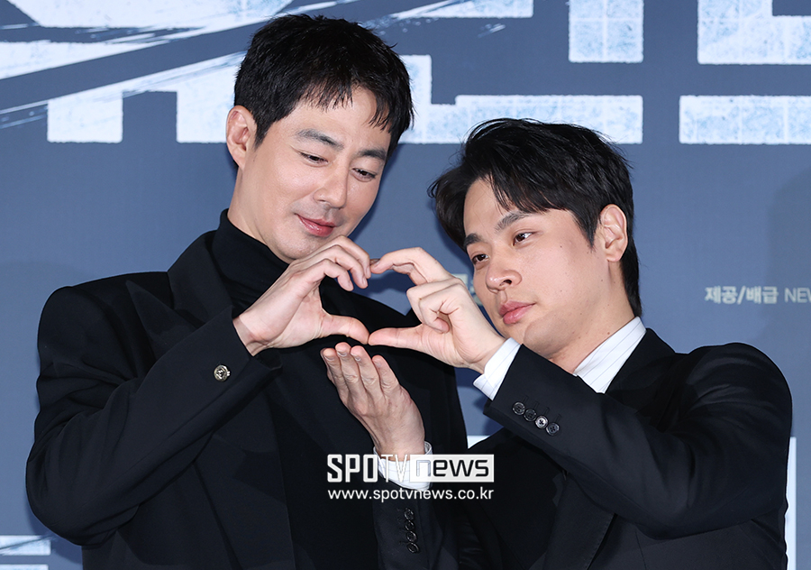[포토S] 조인성-박정민, '브로맨스 하트'