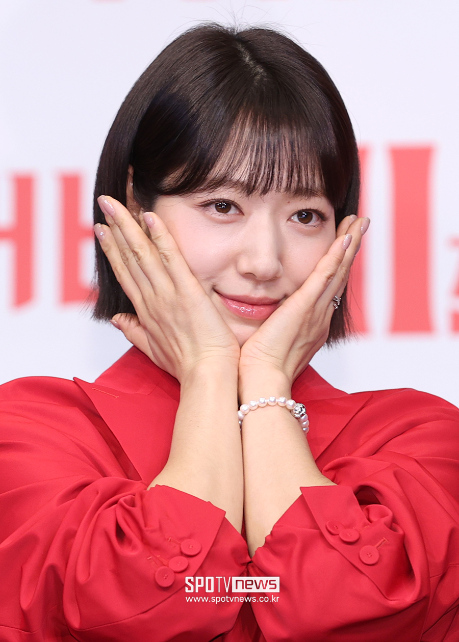 [포토S] 박신혜, '꽃미모 날리며'