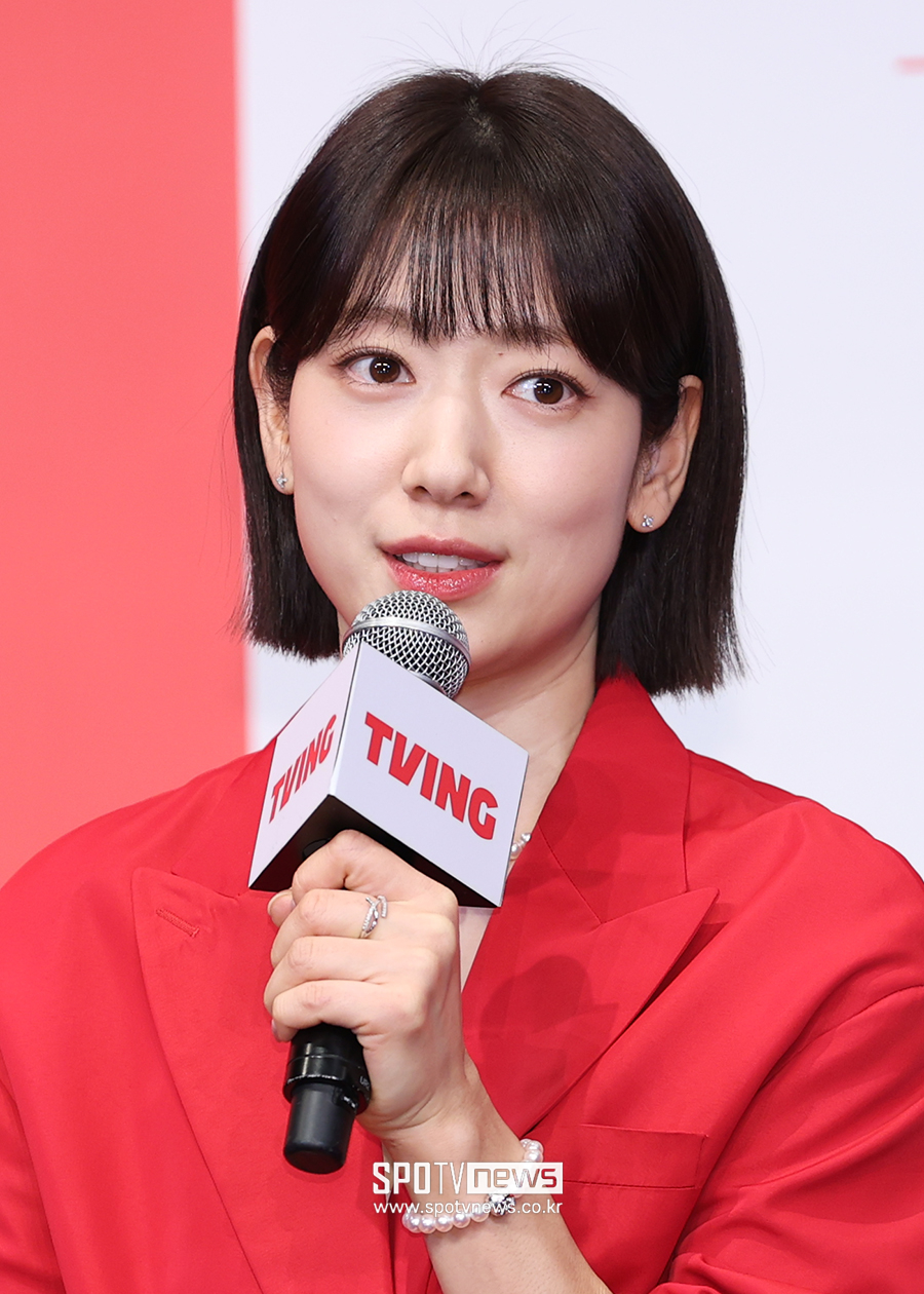 [포토S] 인사말 하는 박신혜