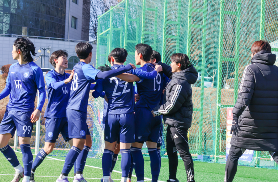 ▲ 인생 첫 해트트릭을 해낸 동원대 최규빈. ⓒ한국대학축구연맹