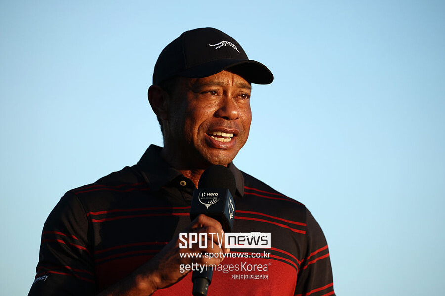 "놀라운 소식" 골프 황제도 반겼다…켑카 4년 만에 PGA 복귀