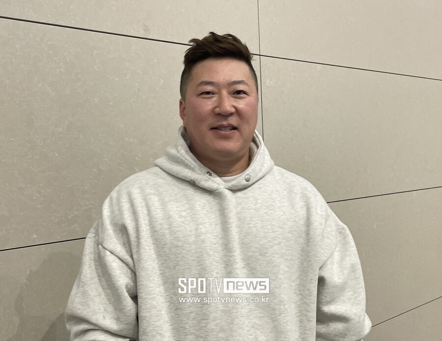 "제가 왔는데 왜 우승 후보예요?" 되물은 최형우…하지만 "100타점 근처까진 욕심내야죠" 각오 다졌다
