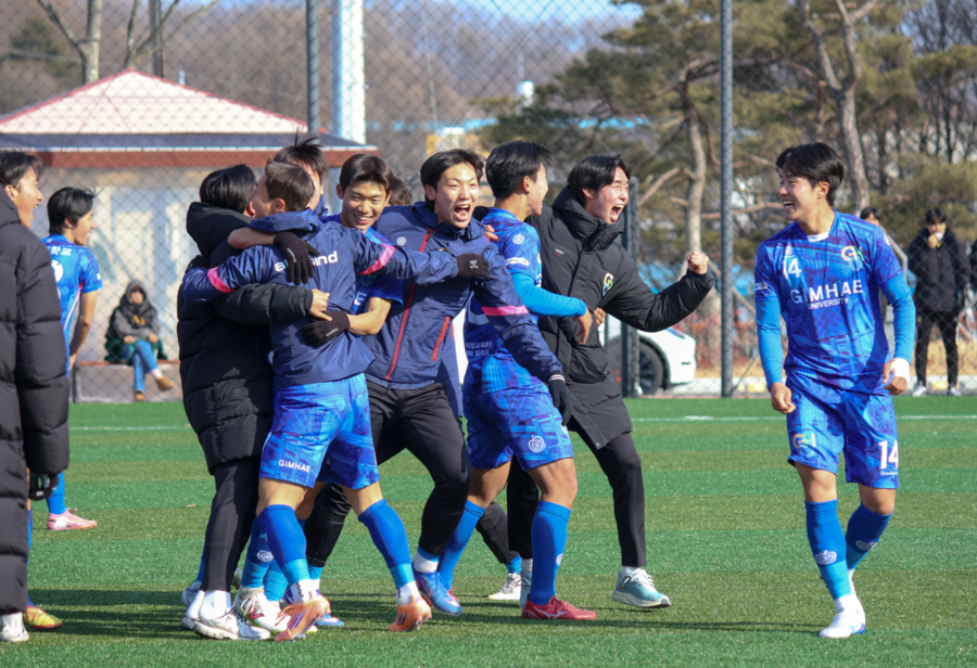 ▲ 김해대는 인제대와의 김해 더비에서 2-0으로 승리했다. ⓒ한국대학축구연맹
