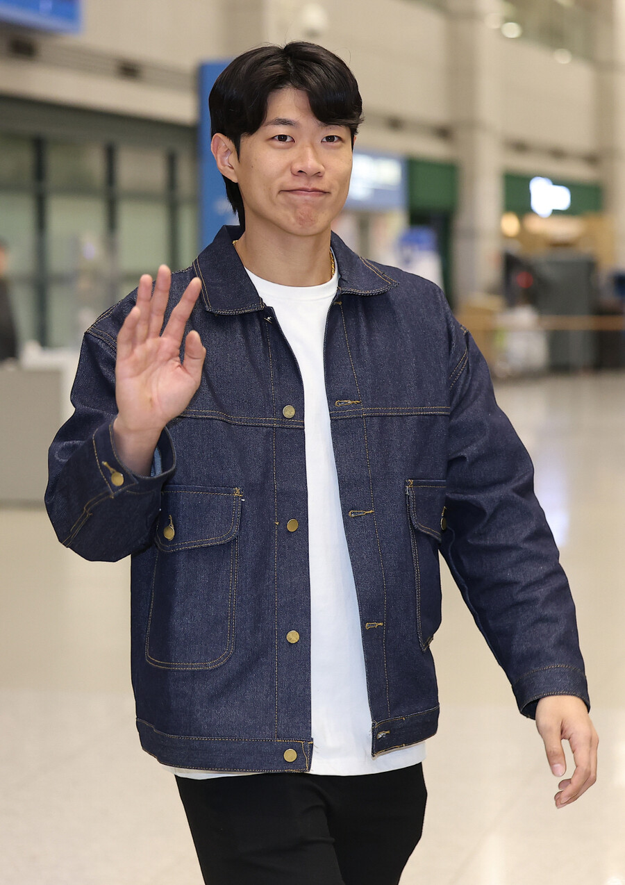 '이럴수가' 송성문, 옆구리 부상 날벼락…훈련 재개까지 4주, WBC 출전 불발 유력