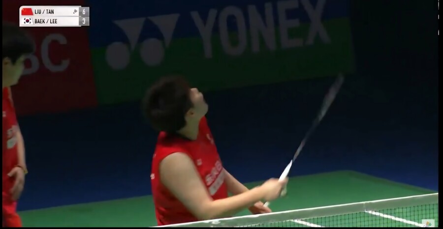 "이게 BWF 대회 맞나"…새똥 해프닝 속 백하나-이소희, 결승 문턱서 좌절→세계 1위와 '80분 혈투' 끝 쓴잔