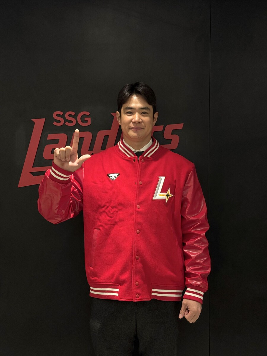 "타격 소질은 있는 선수" 김재환 합류 반겼지만…외야 교통정리+유망주 육성, 고민도 생겼다