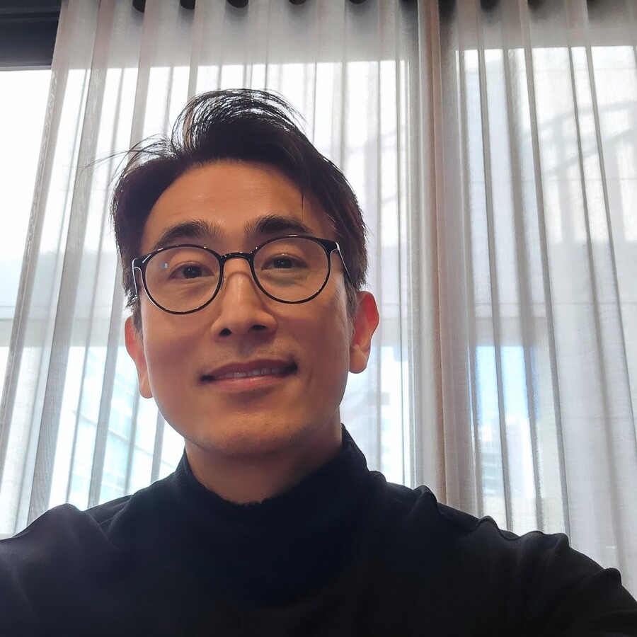 차인표, '英옥스포드 필독도서' 이어 차기작 초고 완성 "올 상반기 출간 목표"
