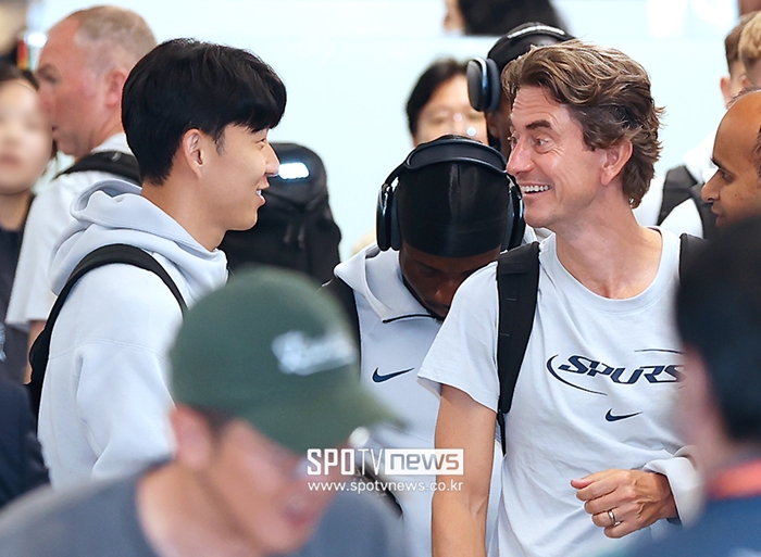 "내일 아침이면 넌 해고" 프랭크 감독 시한부 떴다…앞으로 딱 1경기, 챔스 도르트문트전까지는 유임
