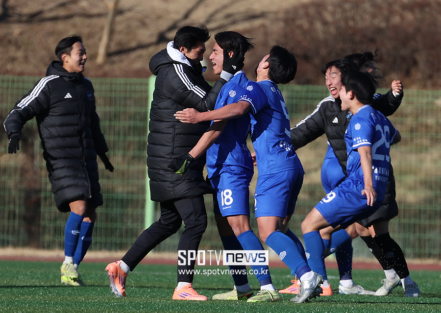 [포토S] 후반전에만 3골 터진 중앙대