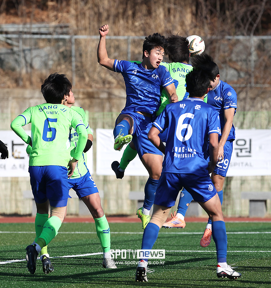 [포토S] 치열한 결승전 펼치는 상지대-중앙대