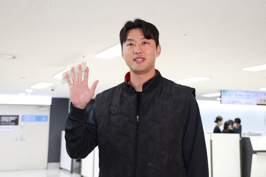 '15억 포기→KIA 복귀' 홍건희가 처음으로 밝혔다 "돈보다는… 증명해서 뒤짚어 엎겠다"