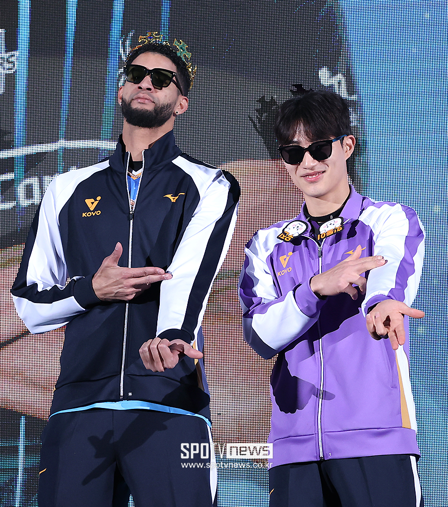 [포토S] 레오-이우진, '기대해'