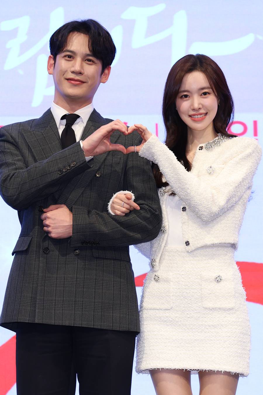 '사랑 처방' 진세연·박기웅 "'각시탈' 14년 만에 재회…너무 반가워"