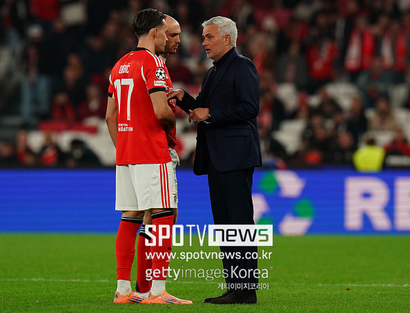 ▲ estadio da luz slb serie a amar dedic md6 eagle league phase naples lisbon football match jose mourinho benfica ball napoli uefa champions league 202526 team sport lisboa e benfica portuguese league liga portugal liga portugal betclic sl benfica