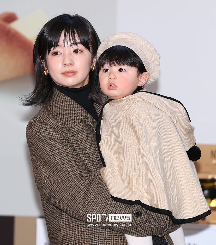 [포토S] '심형탁 아들' 심하루, '쇼핑몰이 신기해~'