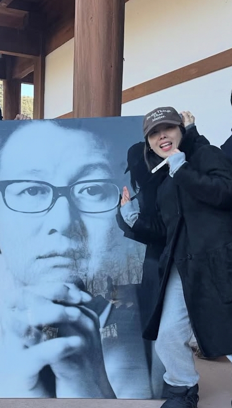 신봉선, 故전유성 생일에 납골당 찾아 "개그 지망생 시절 돈 없어 빌빌대던 나" 뭉클 회상