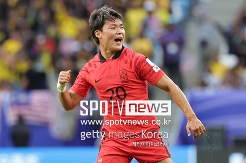 韓 축구 초대박 조짐! 오현규, EPL 직행 현실로? 베식타스 추가 제안→리즈·팰리스 동시 러브콜…"英 이적 가능" 에이전트 공식 발언