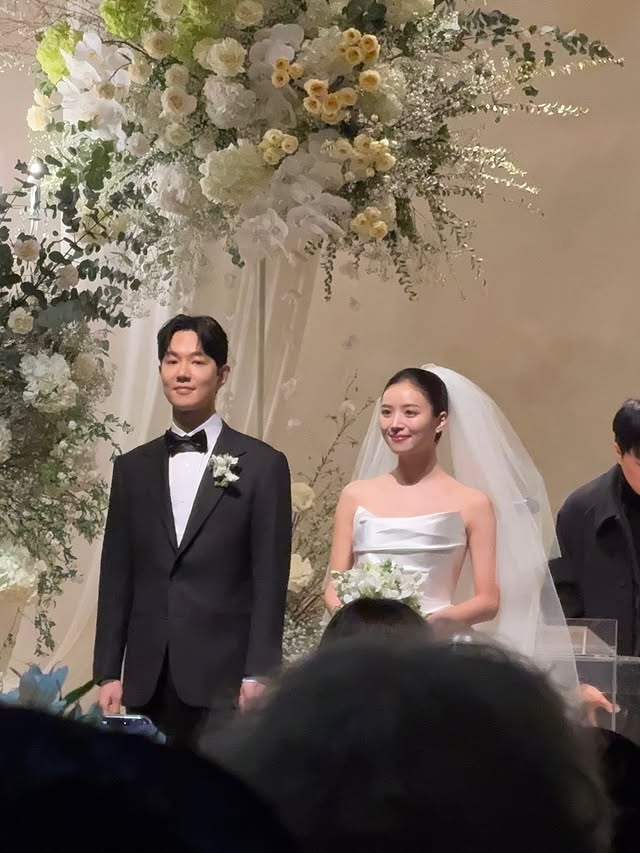 '하시4' 김지영, 결혼식 현장 공개…D라인 감쪽같은 웨딩드레스 자태