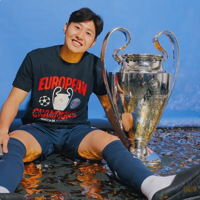 "이강인이 아틀레티코 제안 거절" 佛 BBC급이 밝혔다...PSG '이강인 붙잡기' 박차 "계약 연장 검토 중"