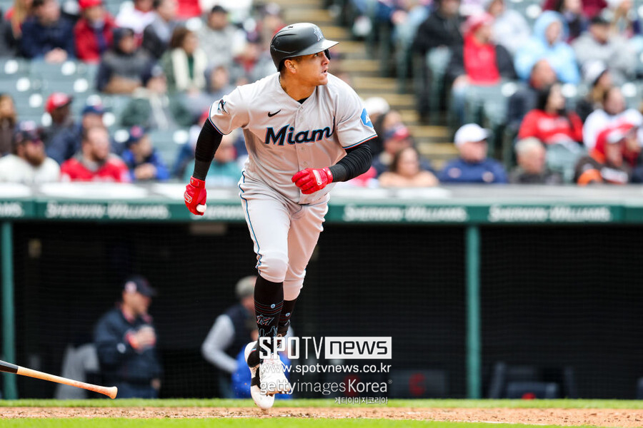 [오피셜] KBO 기회도 없었다…ML 140홈런 강타자, 34에 은퇴 결정