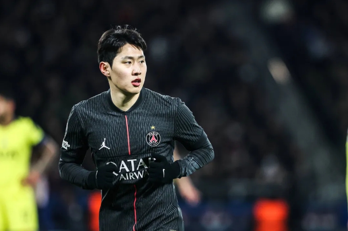 韓 축구 대형사고…"이강인 후보가 어울려" 엔리케 감독 '열렬한 팬' 선언 딜레마→"활약할수록 슈퍼 서브 고정 가능성"