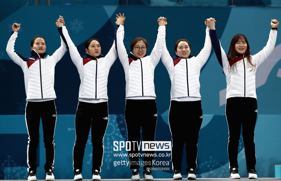 ‘영미의 기적’ 8년 만에 열망하지만…김선영-정영석, 올림픽 첫날부터 2연패→심판 해프닝+디펜딩 챔피언 벽 높았다