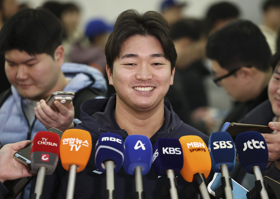▲ 고우석이 활짝 웃고 있다. ⓒ 연합뉴스