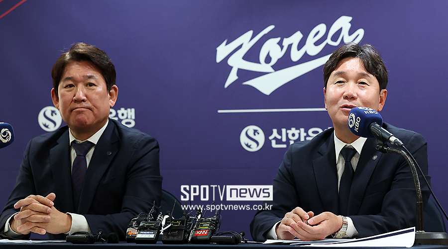[포토S] 류지현 감독, "WBC 대표팀 주장은 이정후"