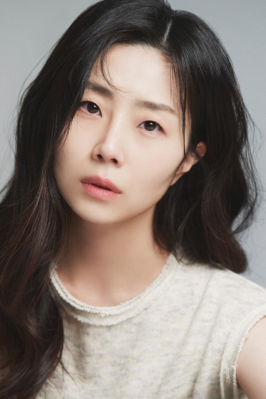주보비, '휴민트' 출연…등뼈 보이는 극한 다이어트까지 감행 '파격 변신'