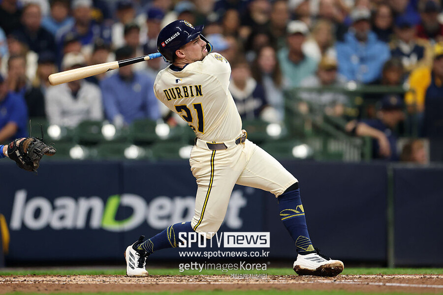 소 잃고 외양간 고치나… MLB 놀란 초대형 트레이드 성사! 무려 6명이 유니폼 바꿔 입는다