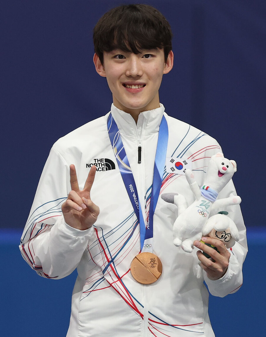 '韓 올림픽 쾌거!' 4번째 메달 획득...임종언, 쇼트트랙 1000m 동메달