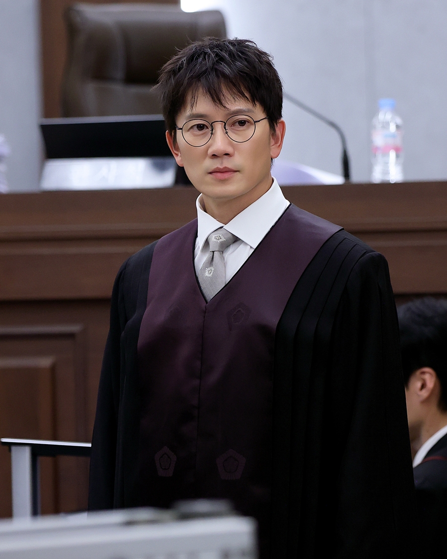 종영 앞둔 '판사 이한영' 자체 최고 시청률…지성 인생작, 이미 추가됐다