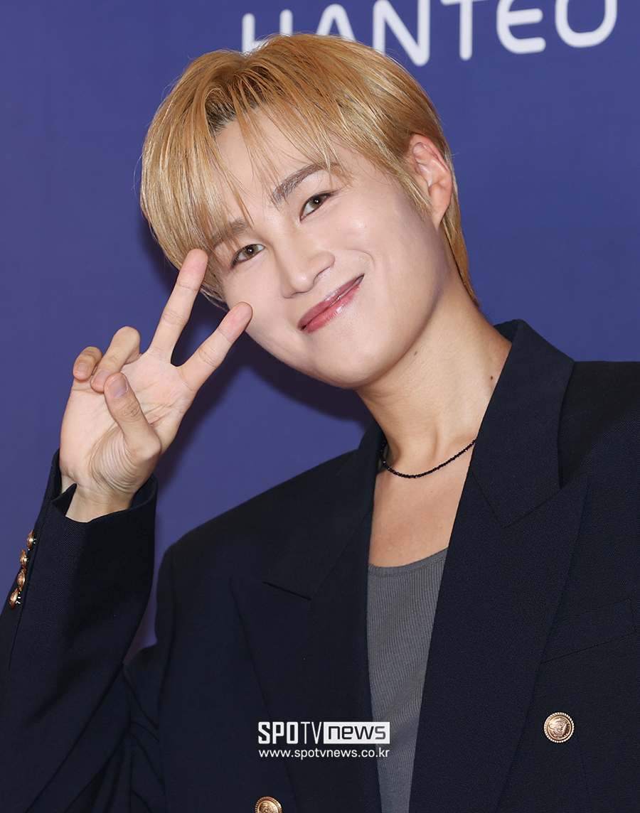 [포토S] 김희재, '수줍게 브이!'