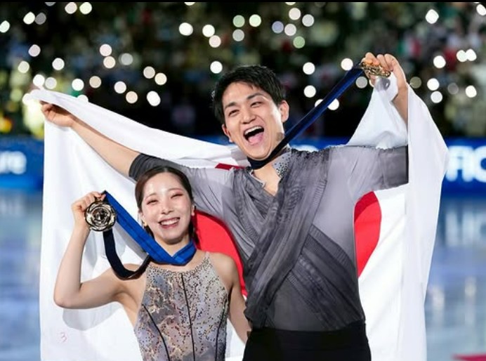 '말도 안 돼' 일본 대충격! 세계 2위 금메달 기대 와르르...日 '퍼펙트 콤비', 충격 실수로 페어 쇼트 5위 머물러