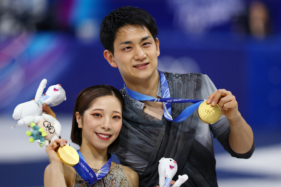 '대박이네' 일본 초대형 경사! 금메달 새 역사 완성...세계 2위 '퍼펙트 콤비', 전날 5위 부진 딛고 대역전승→목에 金 걸었다